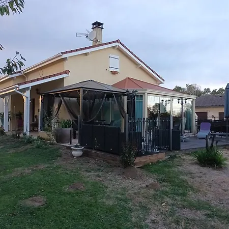 D'hotes Au Pied Des Pyrenees לינה וארוחת בוקר Lagrange (Hautes-Pyrenees)
