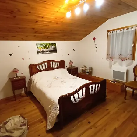 D'hotes Au Pied Des Pyrenees Bed & Breakfast Lagrange (Hautes-Pyrenees)